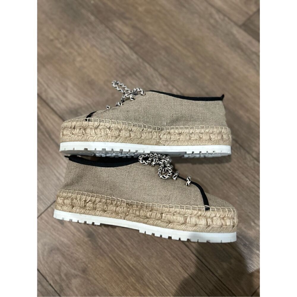 Botkier Wren Preppy Platform - Picture 7 of 9